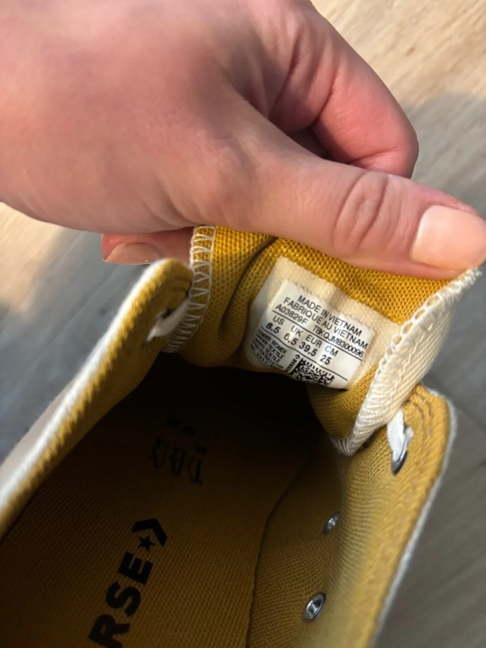 Platform Converse Low-Top Canvas Sneakers in Off-White - new without tags - Picture 5 of 6